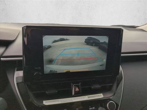 Used 2024 Toyota Corolla LE FWD image 25