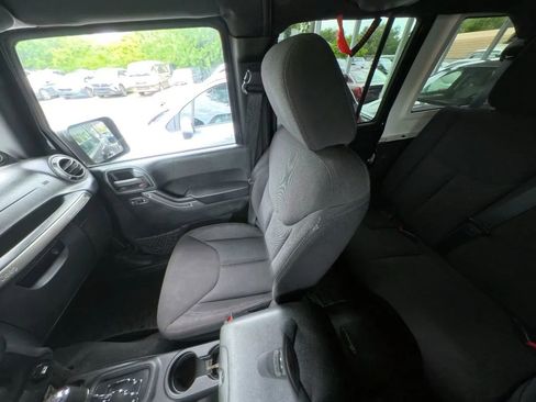Used 2014 Jeep Wrangler Unlimited Sport w/ Quick Order Package 24S AWD/4WD image 26