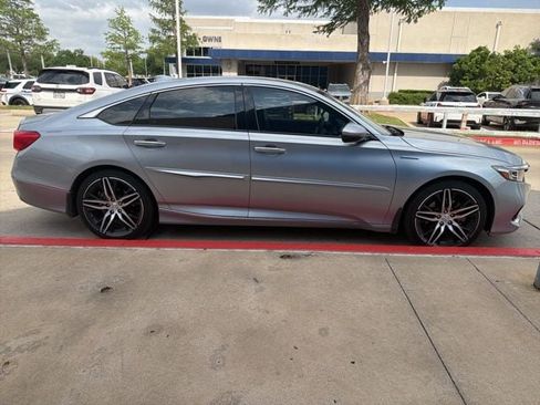 Used 2021 Honda Accord Touring image 4