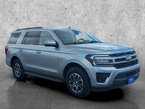 Certified 2024 Ford Expedition XLT AWD/4WD image 3