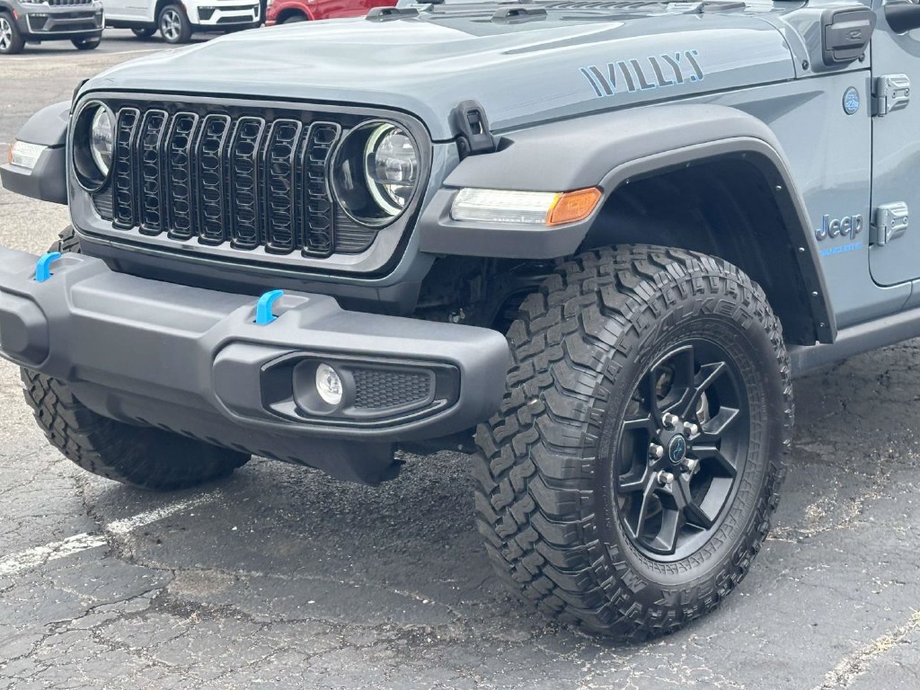 Used 2024 Jeep Wrangler Unlimited AWD/4WD image 8