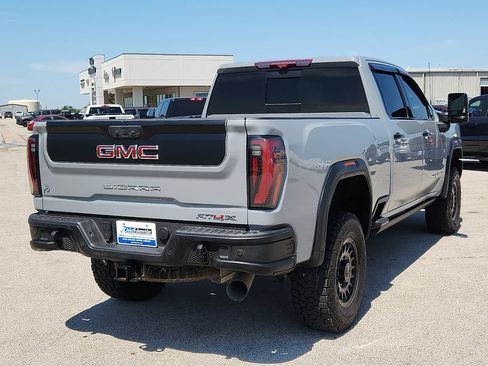 Used 2024 GMC Sierra 2500 AT4X w/ AT4X AEV Edition AWD/4WD image 5