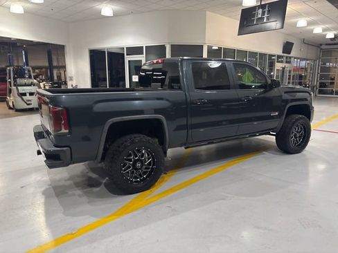 Used 2017 GMC Sierra 1500 SLT image 9