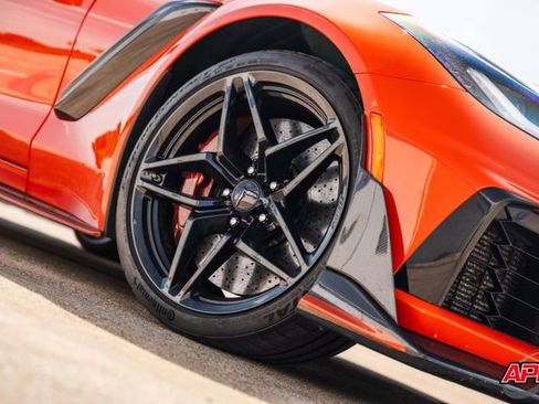 Used 2019 Chevrolet Corvette ZR1 RWD image 30