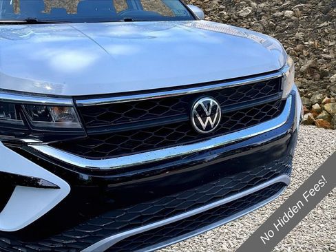Used 2022 Volkswagen Taos SE AWD/4WD image 26
