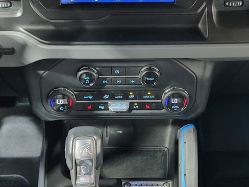 Used 2023 Ford Bronco Black Diamond AWD/4WD image 21