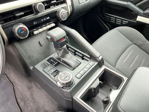 Used 2024 Toyota Tacoma TRD Off-Road image 20