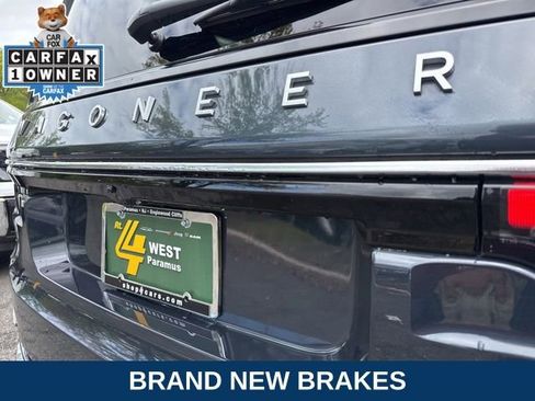 Used 2023 Jeep Wagoneer 4WD w/ Premium Group I image 13