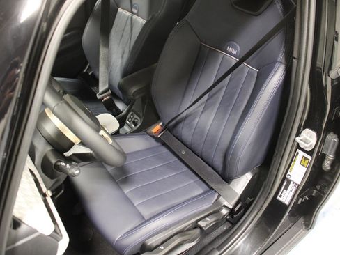 Certified 2025 MINI Cooper S image 12