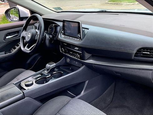 Used 2023 Nissan Rogue SV AWD/4WD image 14