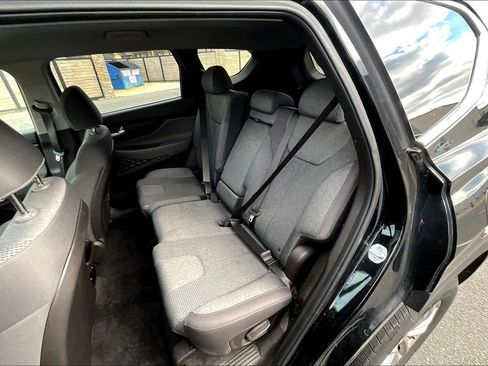 Used 2019 Hyundai Santa Fe SEL image 19