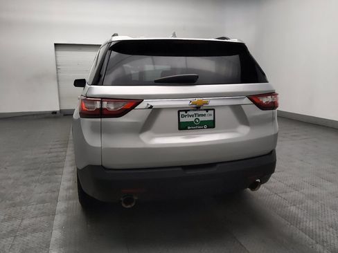 Used 2020 Chevrolet Traverse LT FWD image 7