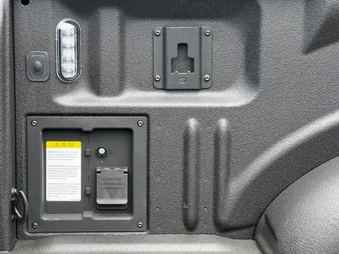 Used 2024 Ford F150 Raptor AWD/4WD image 7