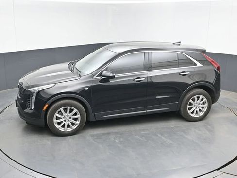 Used 2023 Cadillac XT4 Luxury w/ Cold Weather Package FWD image 22