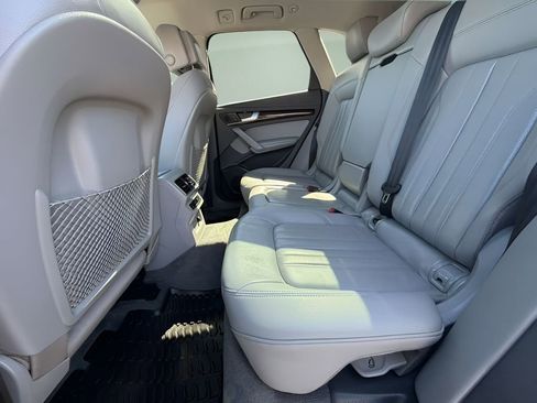 Used 2019 Audi Q5 2.0T Premium Plus AWD/4WD image 8
