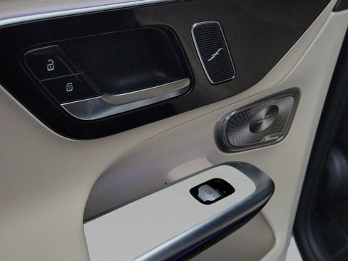 Certified 2023 Mercedes-Benz GLC 300 4MATIC image 11