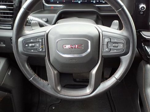 Used 2022 GMC Sierra 1500 AT4 w/ AT4 Premium Package AWD/4WD image 13