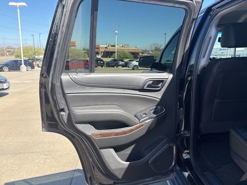 Used 2018 Chevrolet Tahoe LT image 33