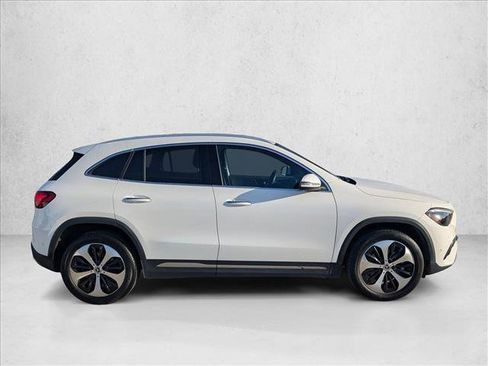 Used 2025 Mercedes-Benz GLA 250 image 4