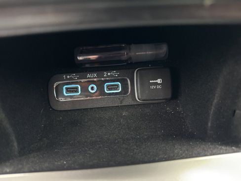 Used 2019 Jeep Grand Cherokee Limited image 26