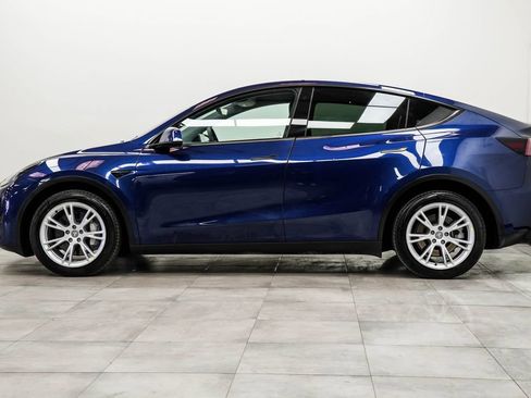 Used 2023 Tesla Model Y Performance AWD/4WD image 8