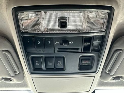 Used 2018 Toyota 4Runner Limited AWD/4WD image 14