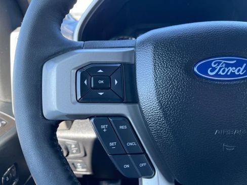 Used 2017 Ford F150 Lariat image 22