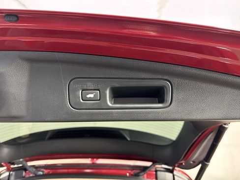 Used 2025 Acura MDX SH-AWD w/ Advance Package image 34