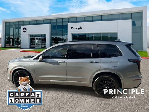 Used 2023 Cadillac XT6 Sport w/ Technology Package AWD/4WD image 6