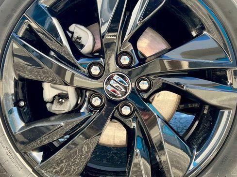 Used 2024 Buick Encore GX Sport Touring image 13