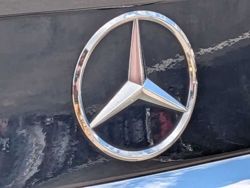 Used 2017 Mercedes-Benz C 300 4MATIC Sedan image 18