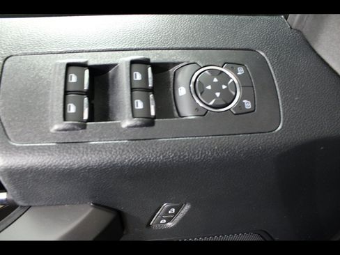 Used 2019 Ford F150 XLT w/ Equipment Group 302A Luxury AWD/4WD image 17