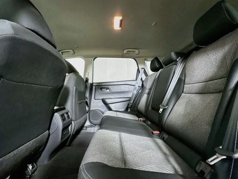 Used 2024 Nissan Rogue SV FWD image 27