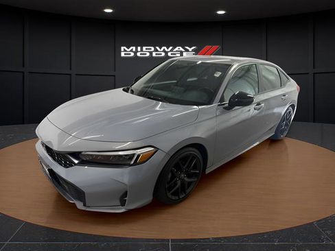 Used 2025 Honda Civic Sport image 2