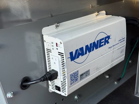 Used 2020 Ford Transit Connect XL image 34