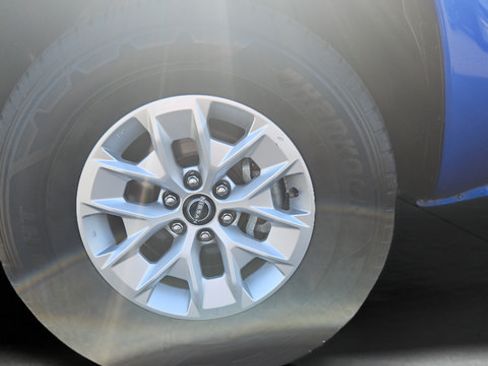 Certified 2024 Nissan Frontier SV AWD/4WD image 30