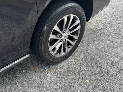 Used 2018 Ford Expedition Max Limited image 38