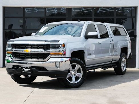 Used 2018 Chevrolet Silverado 1500 LT w/ Texas Edition AWD/4WD image 1