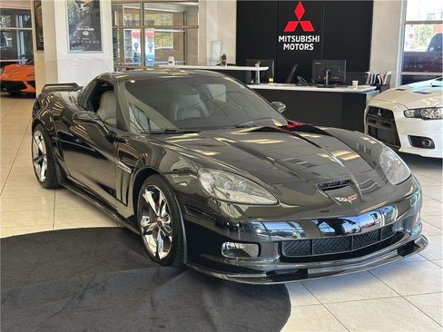 Used 2011 Chevrolet Corvette Grand Sport w/ Preferred Equipment Group image 3