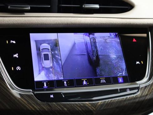 Certified 2025 Cadillac XT6 Sport w/ Platinum Package AWD/4WD image 21