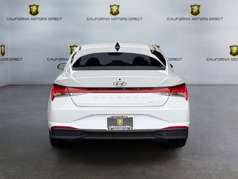 Used 2022 Hyundai Elantra Blue image 3