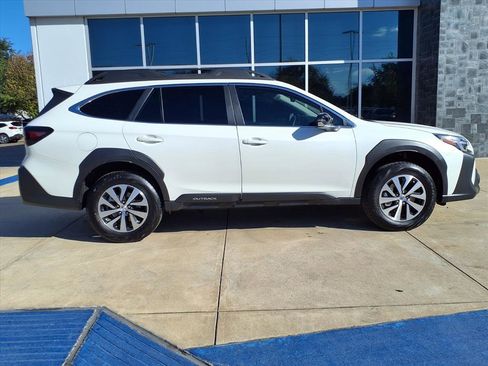 Certified 2025 Subaru Outback Premium image 24