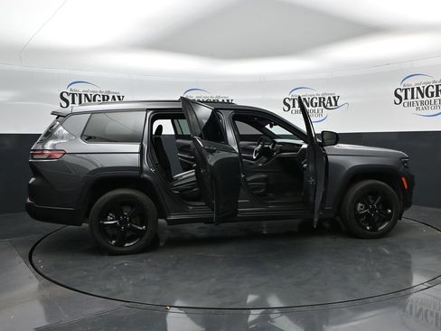 Used 2023 Jeep Grand Cherokee L Laredo RWD image 36