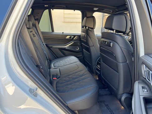 Used 2024 BMW X5 M60i AWD/4WD image 48
