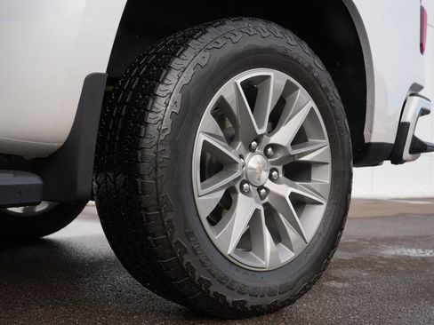 Used 2021 Chevrolet Silverado 1500 High Country w/ Technology Package image 35