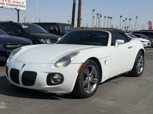 Used 2008 Pontiac Solstice GXP w/ Premium Package image 3