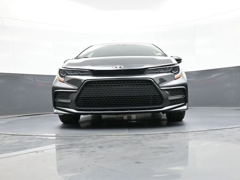 Certified 2022 Toyota Corolla SE w/ SE Premium Package image 26