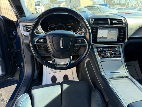 Used 2017 Lincoln Continental Black Label w/ Technology Package image 9