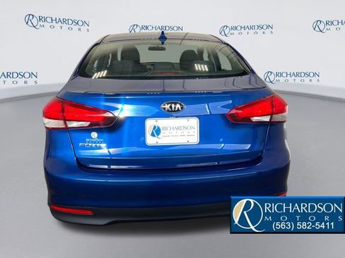 Used 2018 Kia Forte LX w/ LX Popular Package image 4