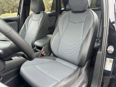 New 2026 Volkswagen Tiguan SE R-Line image 11